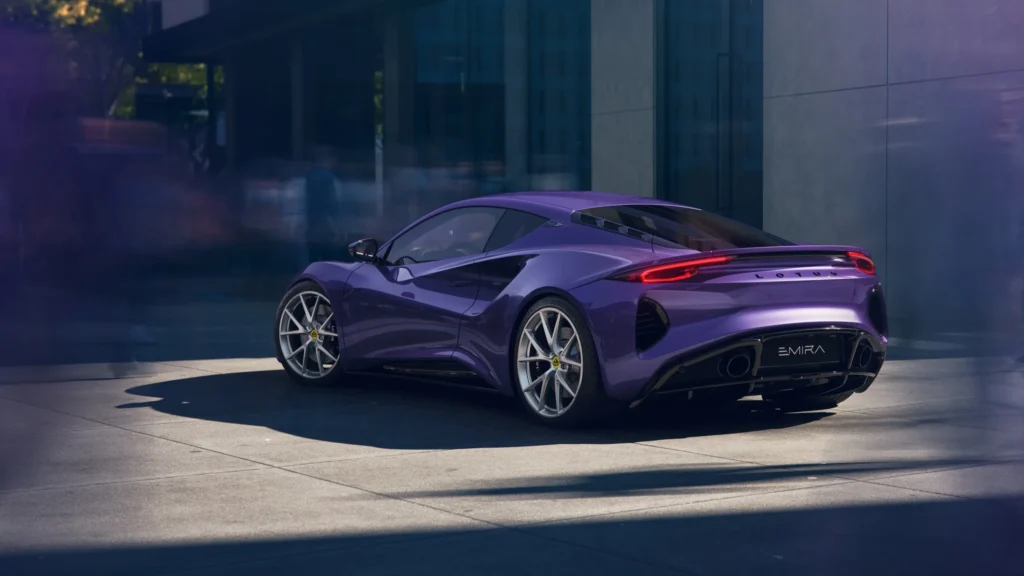 Lotus Emira Purple Haze tại Lotus Hà Nội